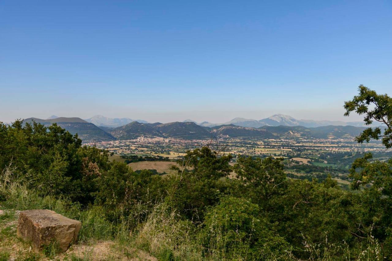 La Casa Di Claudia Villa Gubbio Luaran gambar
